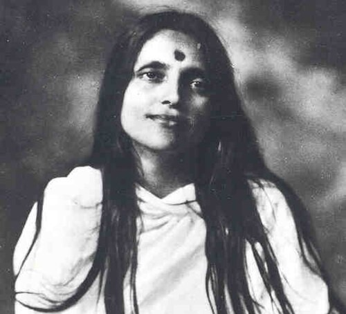 आनंदमयी माँ