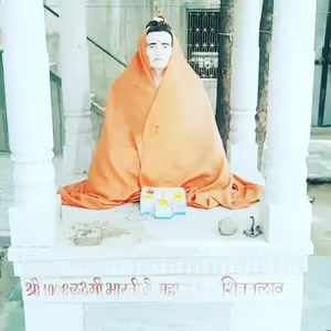 श्री श्री 1008 साध्वी लक्ष्मी भारती जी महाराज (शिवतलाव)
